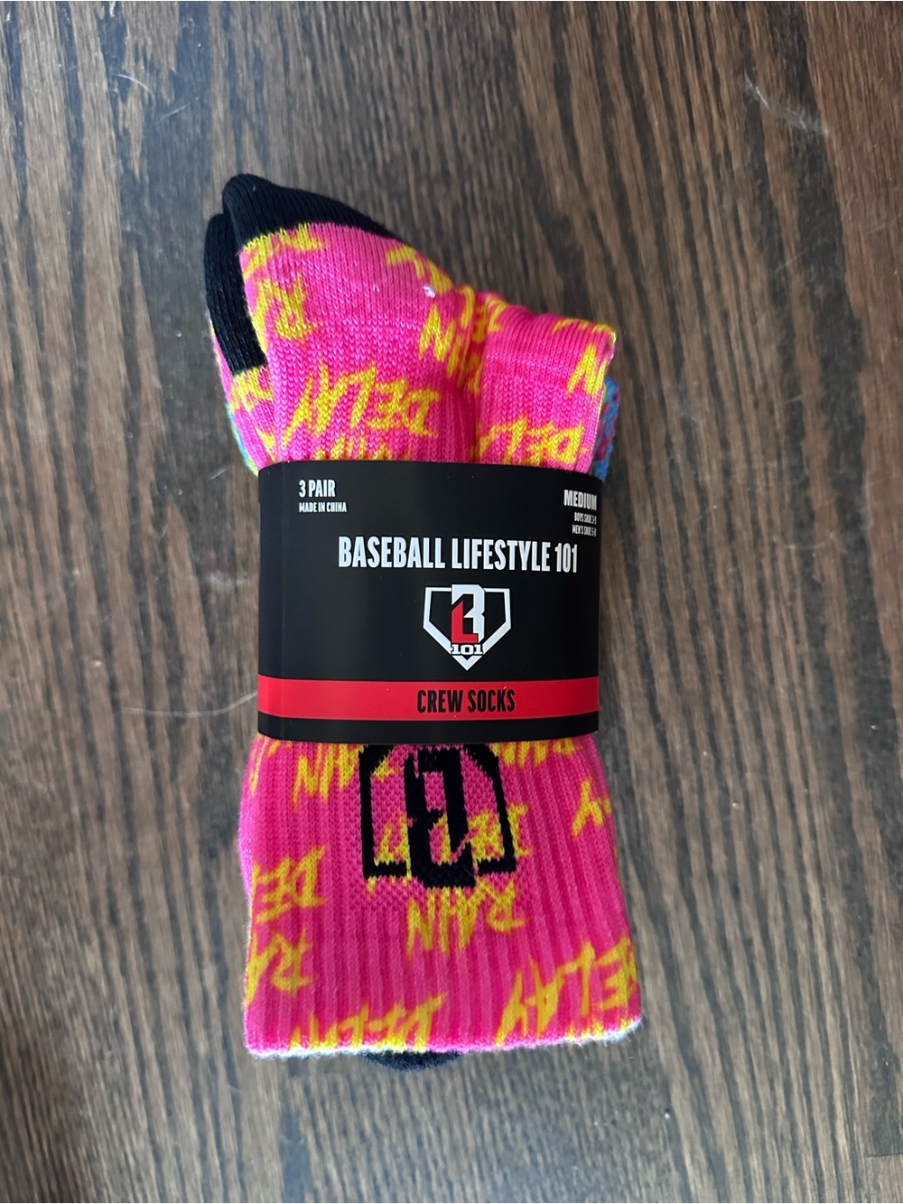 New NWT baseball lifestyle 101 Youth Rain Delay Socks 3 Pack Blue,Pink, Yellow M - Picture 2 of 4